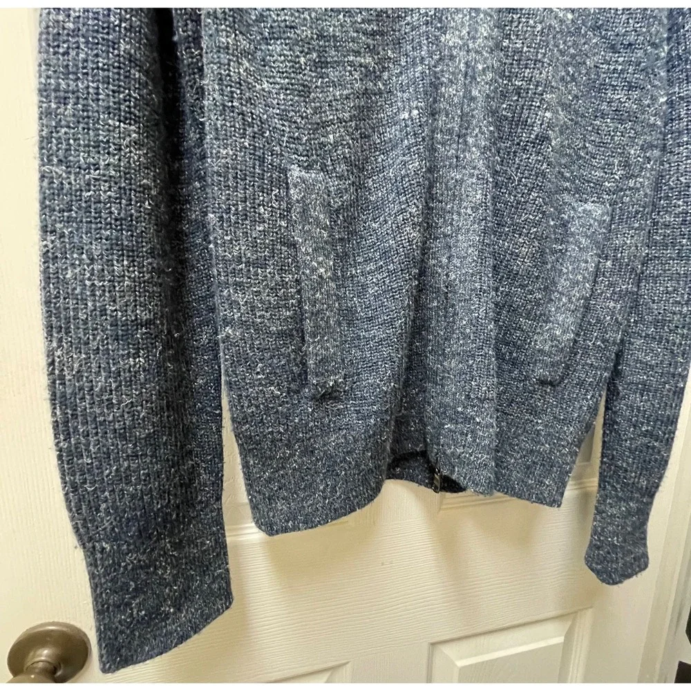 Banana Republic mock must have
